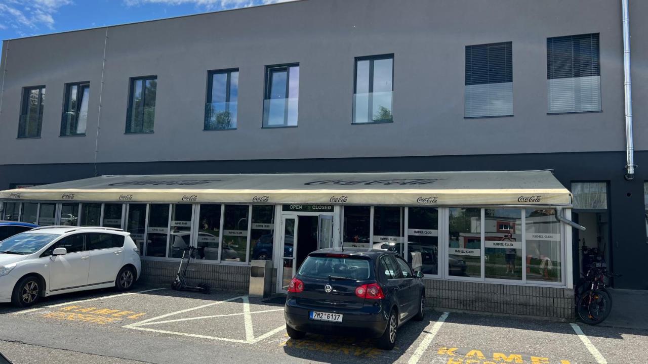 Kamel Club Restaurace A Penzion Olomouc Eksteriør billede